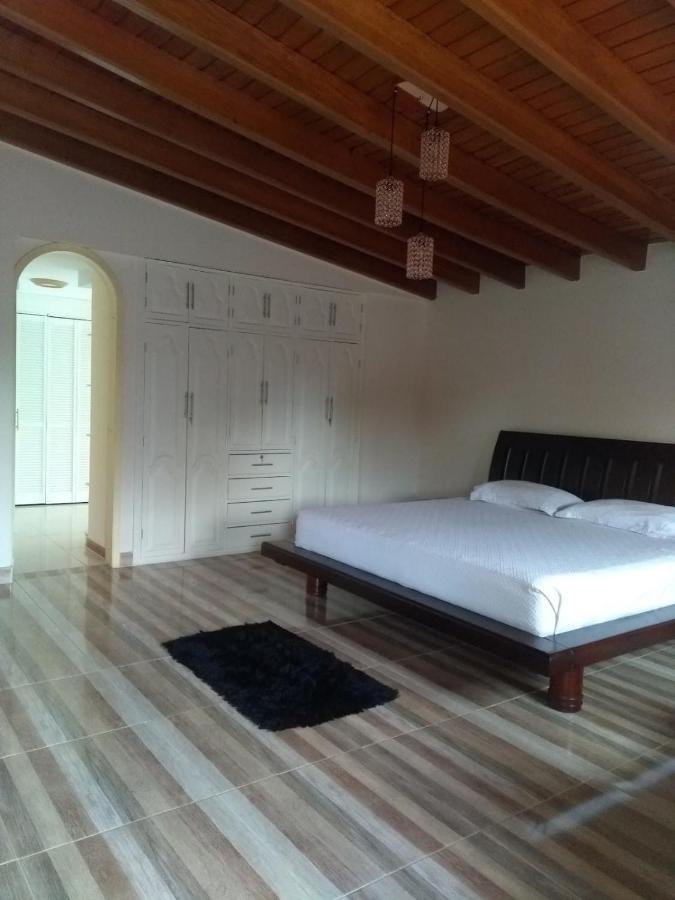 Hotel Casa Confort Santa Rosa de Cabal Exteriör bild