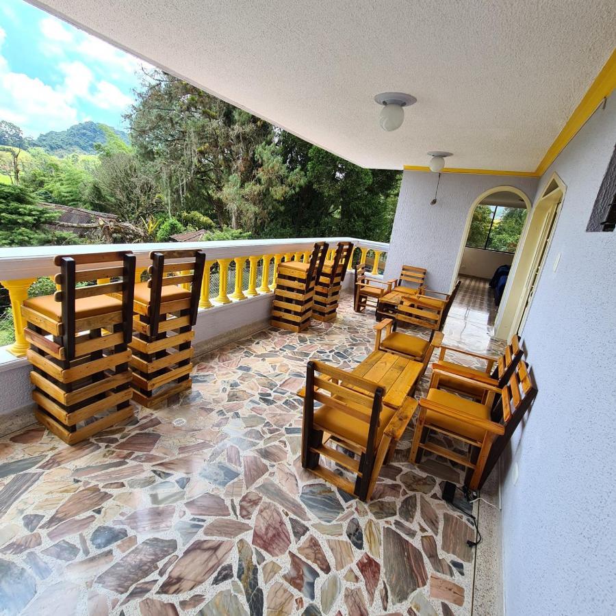 Hotel Casa Confort Santa Rosa de Cabal Exteriör bild