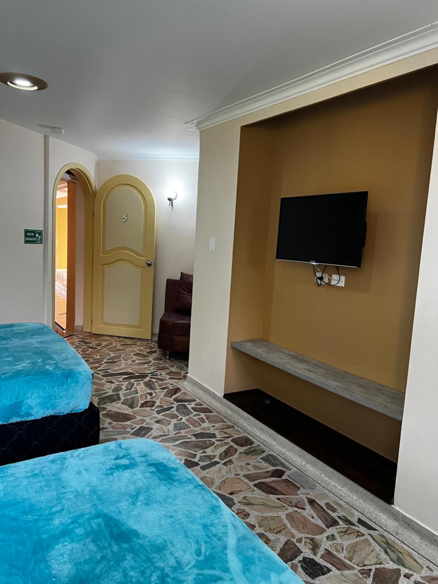 Hotel Casa Confort Santa Rosa de Cabal Exteriör bild